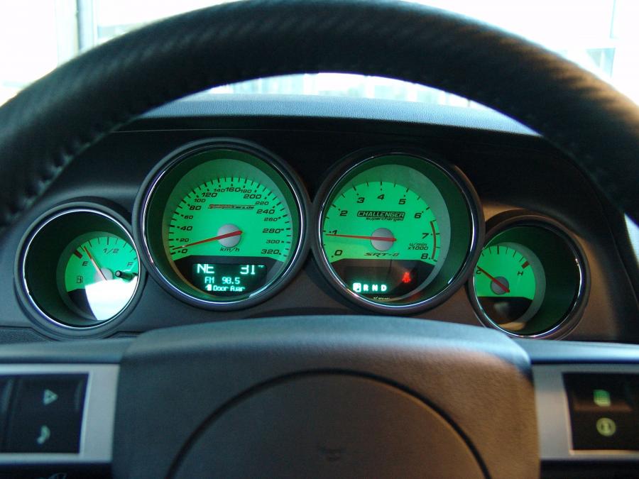 Dodge Challenger SRT8 by Geiger Cars 2008 года  (фото 9 из 18)